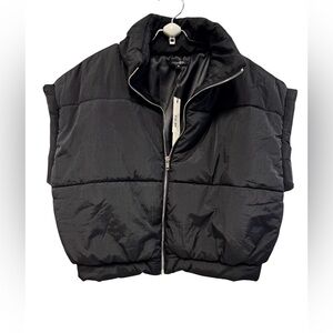 Papermoon Black Puffer Cropped Vest Size Medium NWT